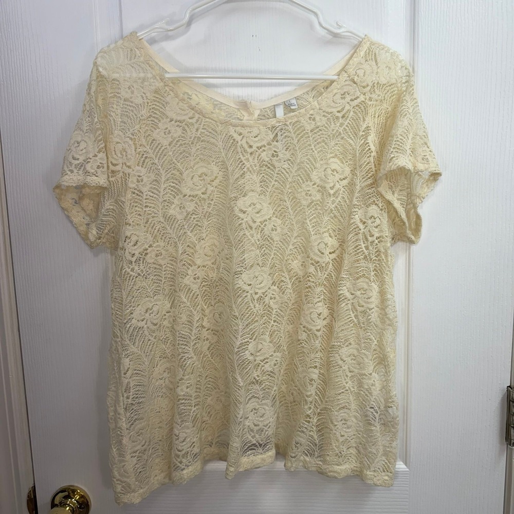 LC Lauren Conrad cream lace floral embroidered cotton layer blouse‎ large casual